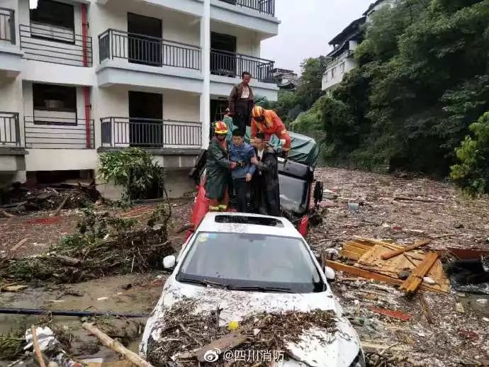 最不愿見到災難的地方又受災，汶川航拍畫面令人揪心