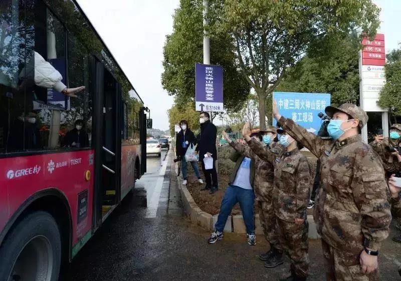 湖北多地實施戰(zhàn)時管制，這場仗打到什么階段了？